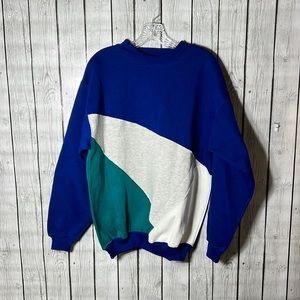 The apparel zone colorblock sweatshirt size Medium